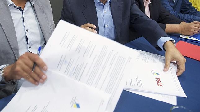 El sábado se constituyen los ayuntamientos y esta semana se han firmado los pactos para gobernarlos