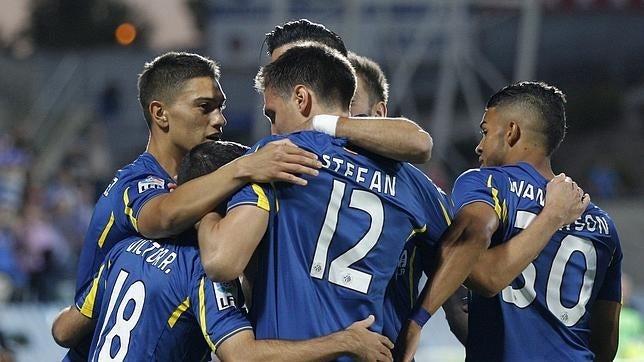 El Getafe celebra el tanto de la victoria ante el Málaga