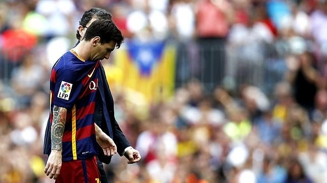 Messi, sustituido después de su lesión