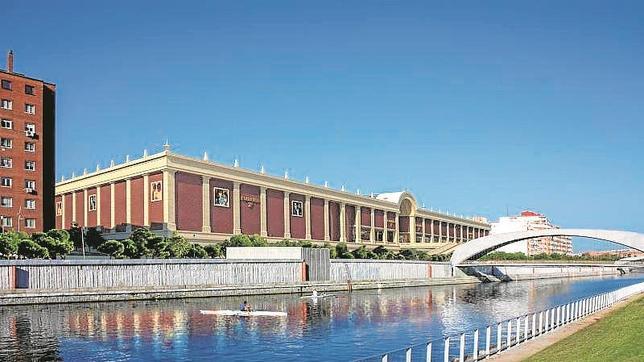La parcela donde se quiere construir está situada frente al centro cultural Matadero, en Madrid Río