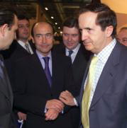 López Valdivielso, ayer con Juan José Lucas, presidente de Castilla y León, una de las Comunidades con más infracciones detectadas por el Seprona. Efe