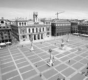 Desde la Plaza Mayor, donde estará la hoguera, parten las calles importantes. F. Heras