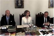 La Reina durante la sesión de la Academia de la Historia
