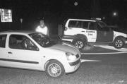 JAIME GARCÍA Agentes de la Guardia Civil, en un control nocturno cerca de Buitrago de Lozoya