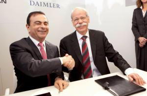 El presidente de la alianza Renault-Nissan, Carlos Ghosn (i), y el de Daimler AG, Dieter Zetsche / EFE