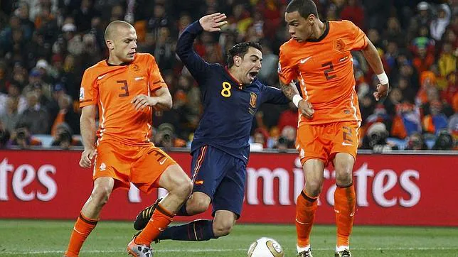 Espana Y Holanda Multadas Por El Numero De Tarjetas En La Final Del Mundial