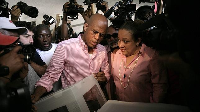 El cantante Martelly vence en las elecciones presidenciales de Haití