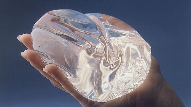 EE.UU. recomienda cambiar los implantes de silicona cada diez años