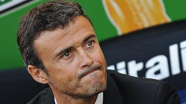Muchas dudas en el estreno de Luis Enrique en Roma