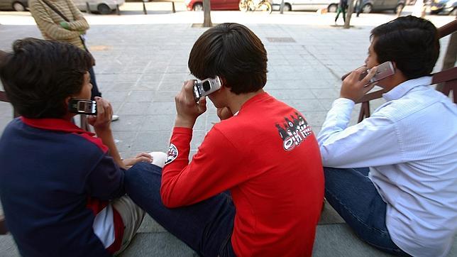 El móvil puede ser cancerígeno en niños