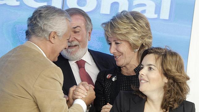 Esperanza Aguirre: «Este Gobierno deja las arcas vacías; no hay dinero para pensiones ni desempleo»