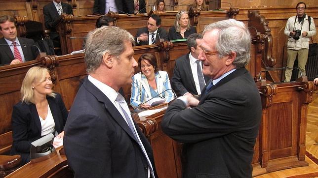 Fernández avisa a Trias: o entra en el gobierno o hará oposición