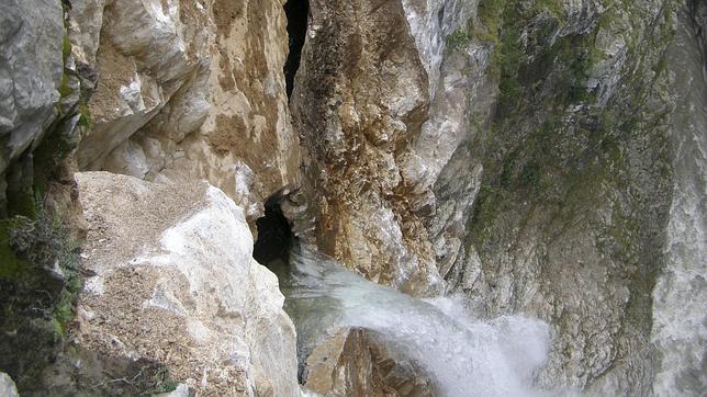 Cerrada al público la Garganta del Cares