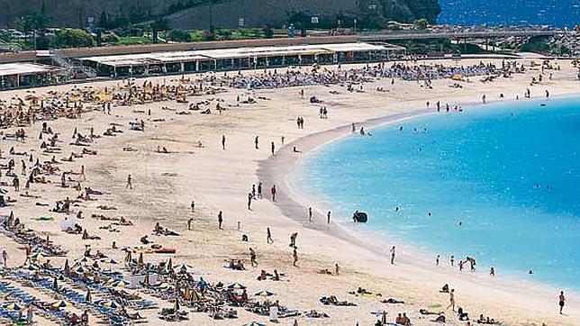 El tabaco se esfuma de la playa