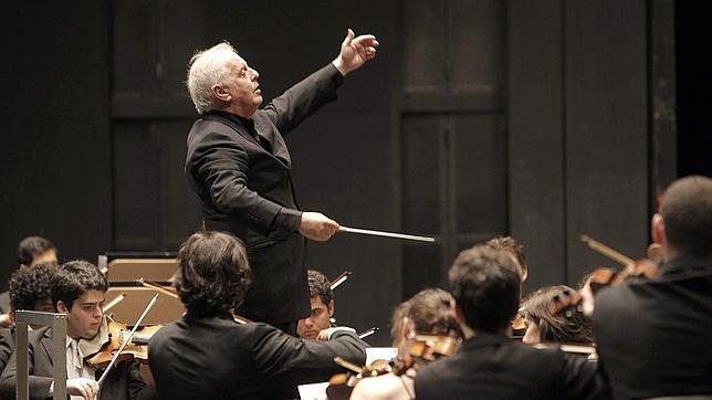 La Orquesta West-Eastern Divan de Barenboim ofrecerá en Sevilla su único concierto en España