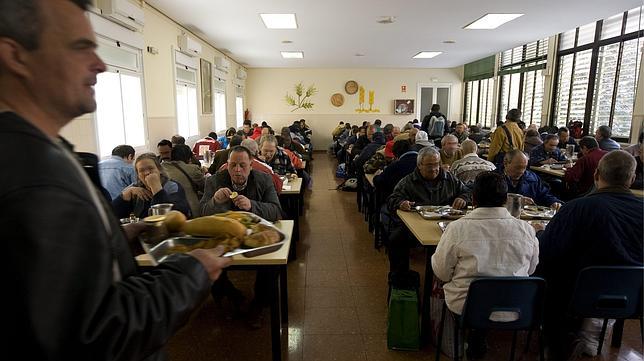 Los Espanoles Acuden De Nuevo A La Caridad