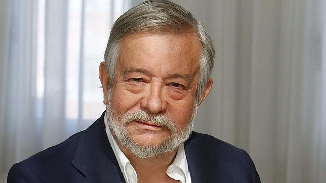 J. M. Guelbenzu: «En España no hay público para novelas complejas»