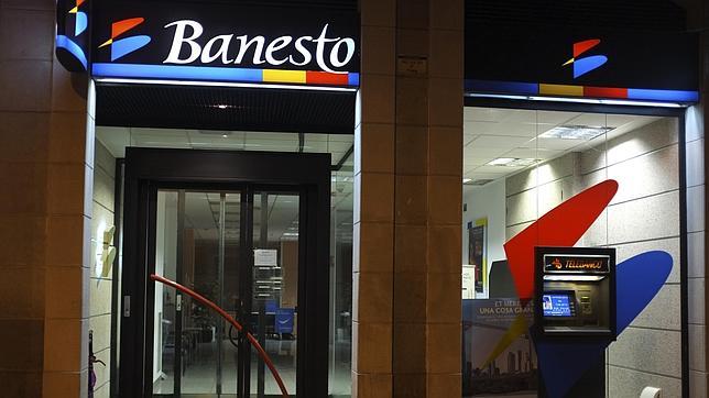 Banesto ofrece un canje de participaciones preferentes con un descuento de entre el 39% y el 48%