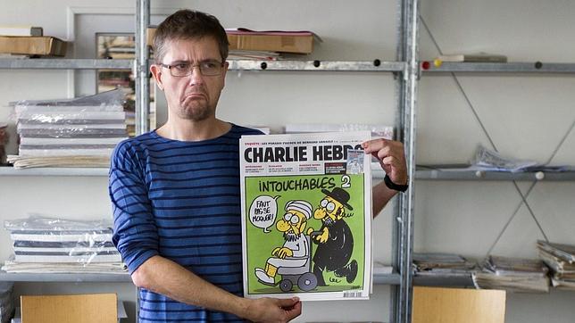 Francia cerrará embajadas y colegios en 20 países por la película y caricaturas de Mahoma