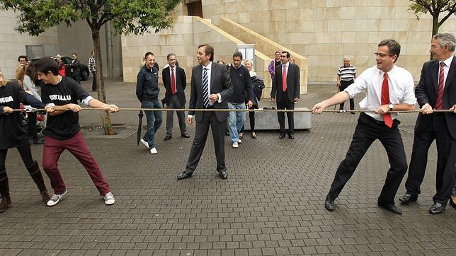 Rajoy retorna a Bilbao en el ecuador de la campaña