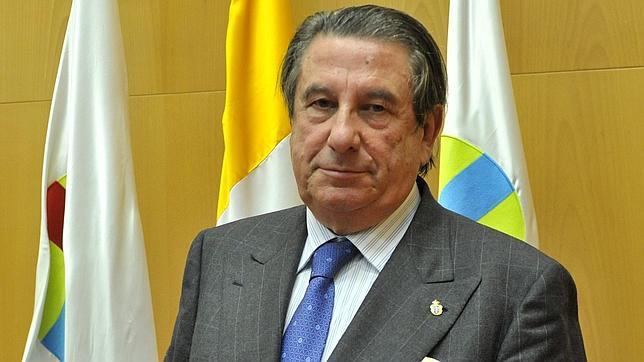 Francisco Vázquez compara la inmersión lingüística en Cataluña con la persecución nazi