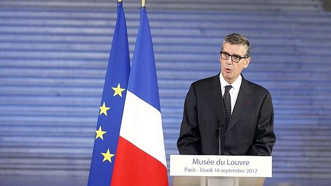 Henri Loyrette dejará en abril la dirección del Louvre