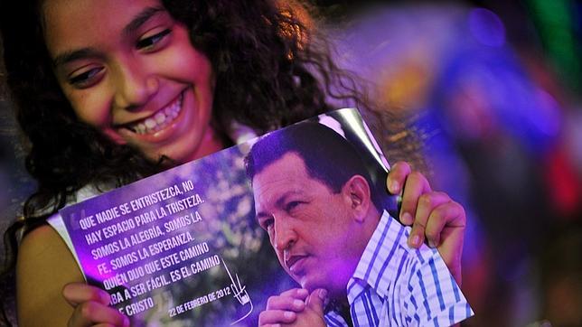 Chávez fue sometido a una traqueotomía