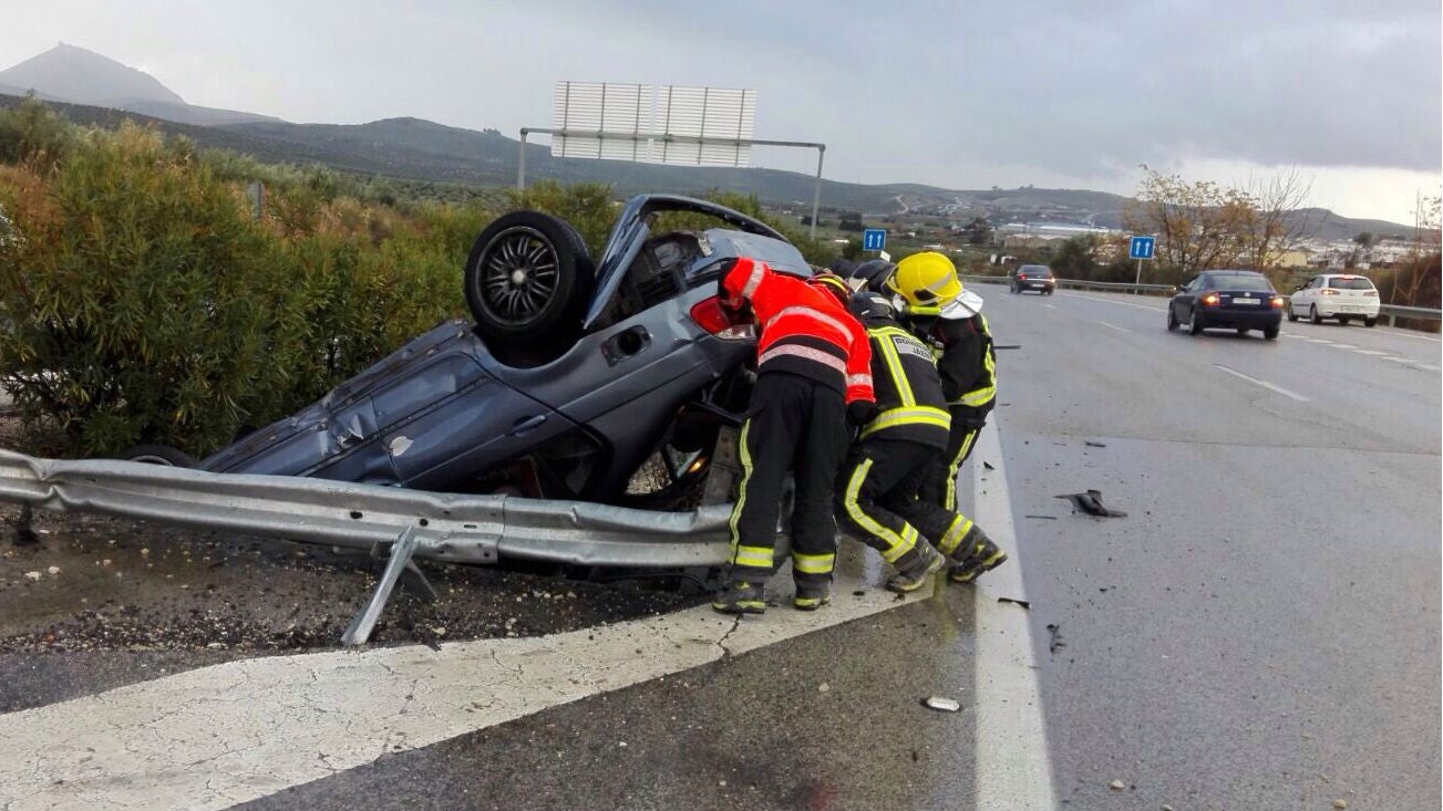 Cuatro heridos leves en un accidente de tráfico en la autovía entre Jaén y Martos