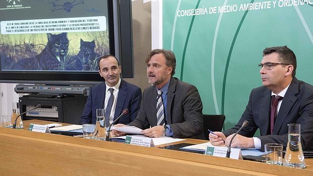 Firma del convenio entre Junta y las empresas Enel Green Power y Microsensory