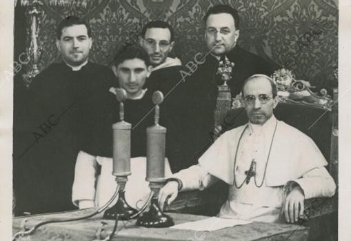 Pío XII dirigió al mundo un mensaje de paz a través de la radio en agosto de 1939
