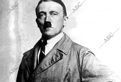 Adolf Hitler, durante los años 30