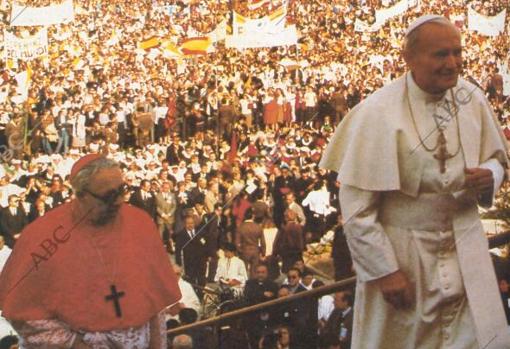 Juan Pablo II, , el 4 de noviembre de 1982, en su viaje a España.