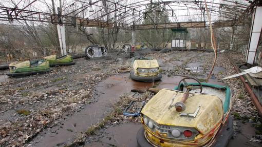 Parque de atracciones abandonado en Prípyat, cerca de la planta de Chernóbil, en 2010