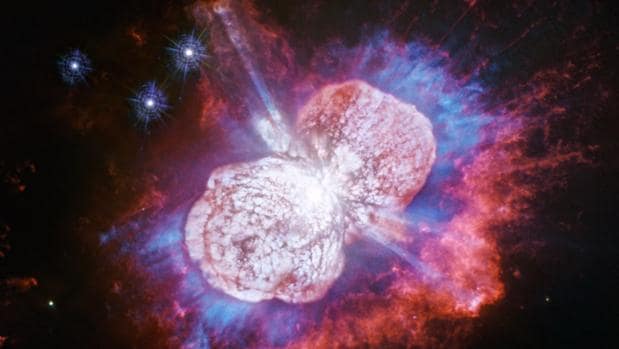 El Hubble ha estado 25 años observando los efectos de la gran explosión ocurrida hace más de un siglo en Eta Carinae