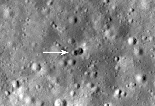 Enlarged image of the double crater