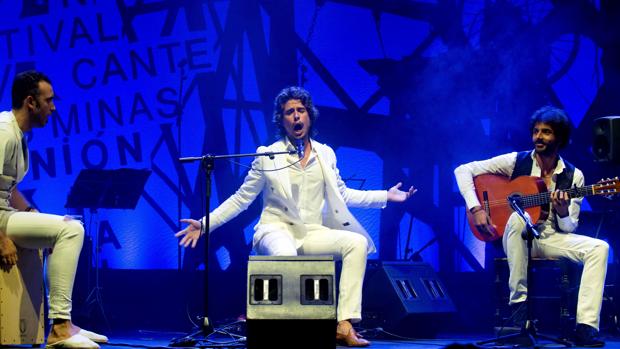 José Enrique Morente, durante su actuación anoche en la gala flamenca de La Unión