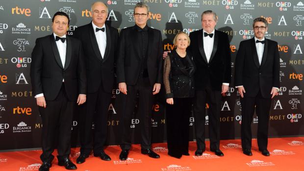 El ministro de Cultura, Íñigo Méndez de Vigo, y el secretario de Estado de Cultura, Fernando Benzo, en los Goya