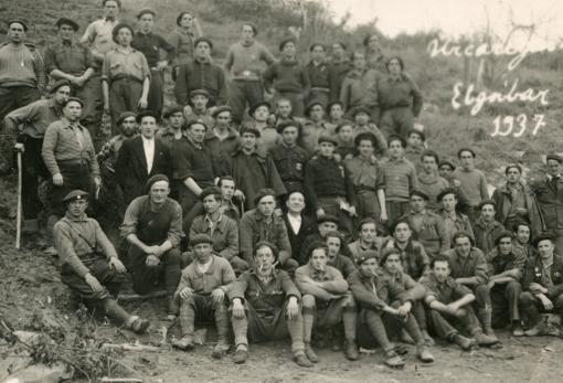 La primera sección 3ª Compañía del Tercio Lácar en Kalamúa, en enero de 1937.