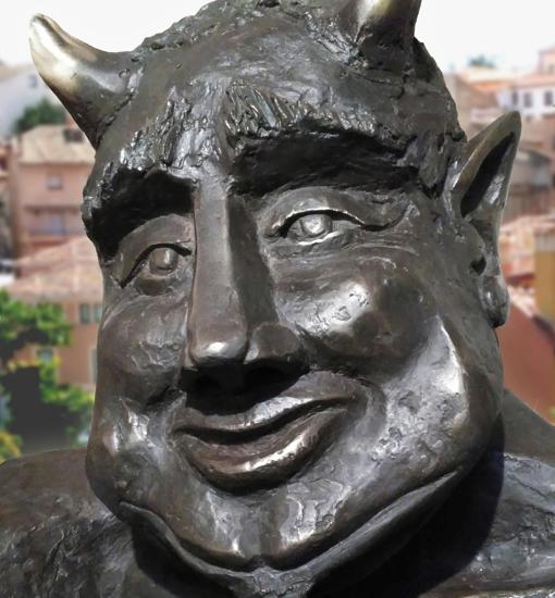 La estatua es del artista José Antonio Abella