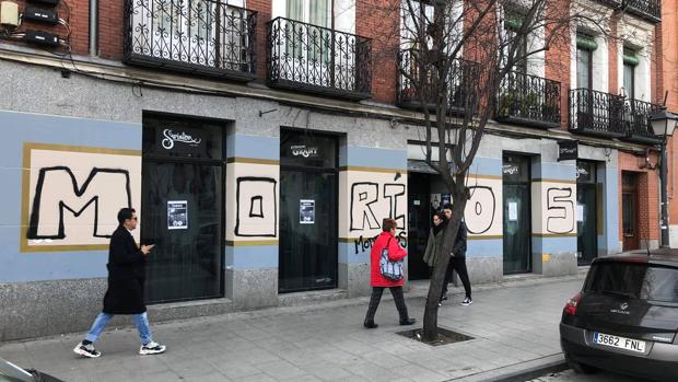 La librería vandalizada en Lavapiés