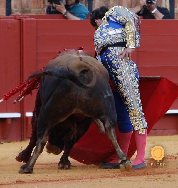 Morante de la Puebla, con el sobrero