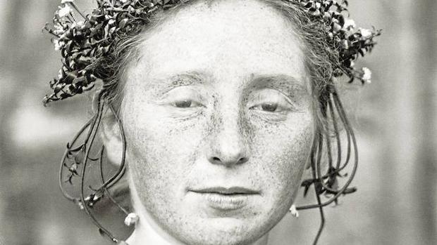 Novia rural retratada por August Sander a comienzos de los años 20
