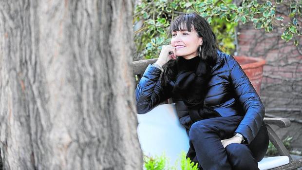 Blanch debutó con «Corazón amarillo sangre azul»