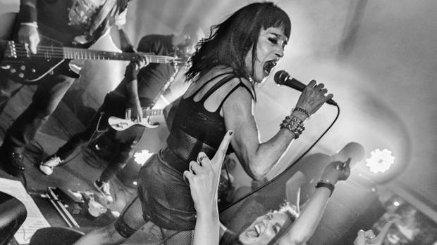 La cantante protagonizó los ochenta con Parálisis Permanente