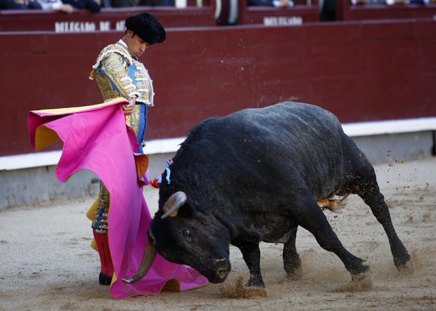 Cristian Escribano ilusionó en el saludo a «Carasucia»