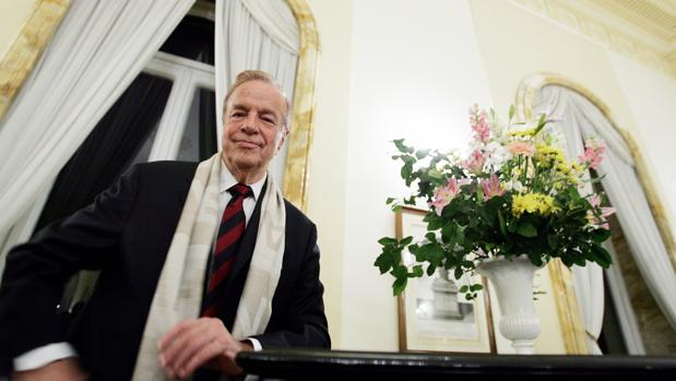 Franco Zeffirelli, fotografiado en la Embajada británica en Roma en 2004