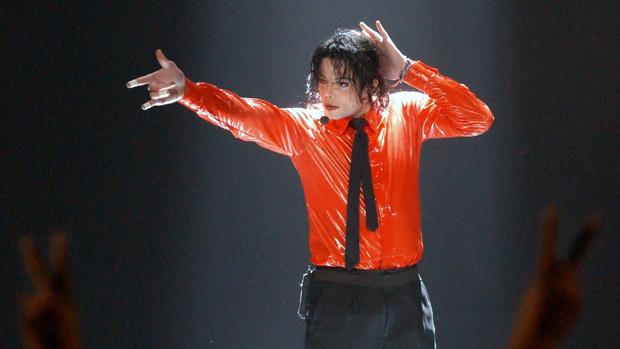 Michael Jackson, durante un concierto en Pasadelna (EE.UU) en 2002