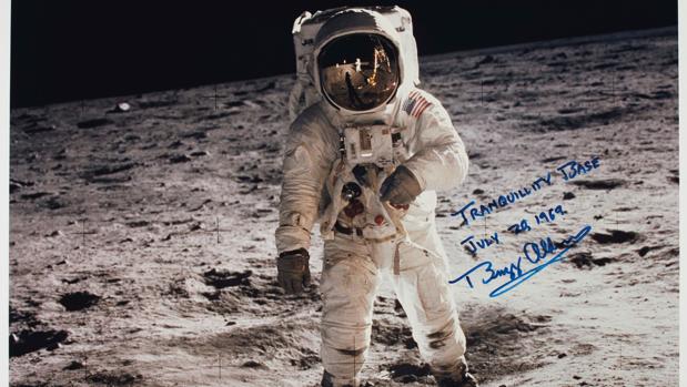 Fotografía de Buzz Aldrin tomada por Neil Armstrong
