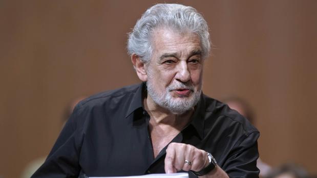 Plácido Domingo, durante uno de los ensayos de «Giovanna d'Arco»