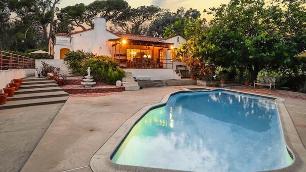 Vista exterior de la casa LaBianca, vendida por casi dos millones de euros